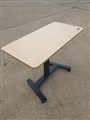 DESK MOBILE SIT  STAND HOTSPOT ELECTRIC SIT TO STAND DESK SINGLE STEM LEG LOCKABLE CASTORS RECHARGEABLE BATTERY PACK BLACK FRAME OAK TOP